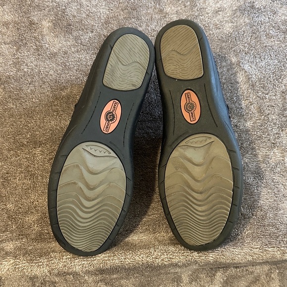 Earth Spirit Black Slip On Loafers - Picture 4 of 4